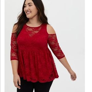 Nwt Torrid size 1 Red Lace Cold Shoulder Babydoll